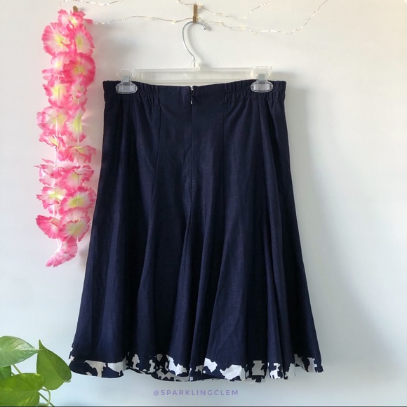 ✨$5/$20✨ navy secretary skirt w. zipper - Picture 2 of 8